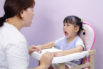 小孩說話晚怎么訓(xùn)練？